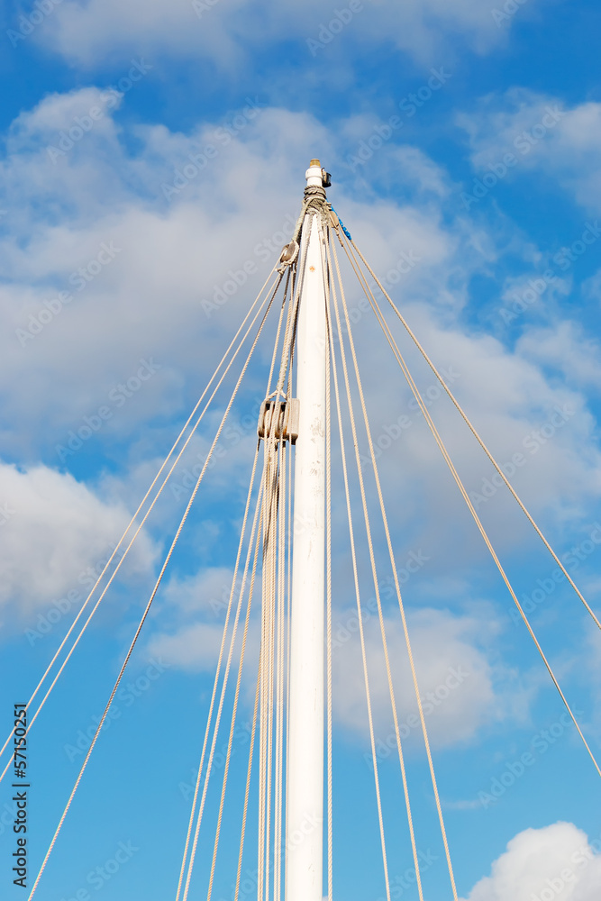 mast and ropes