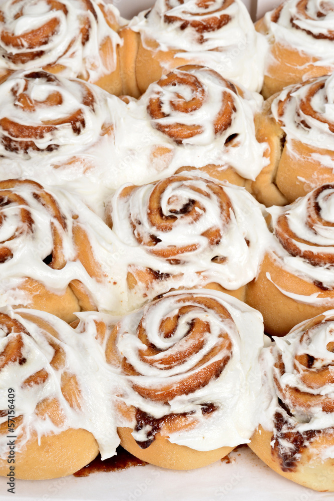 Fototapeta premium rows of cinnamon buns