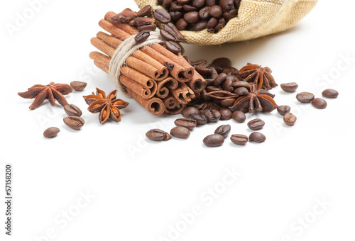 Coffee, cinnamon and star anise © Vasily Merkushev