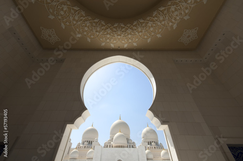 Wallpaper Mural Sheikh Zayed Mosque in Middle East United Arab Emirates Torontodigital.ca