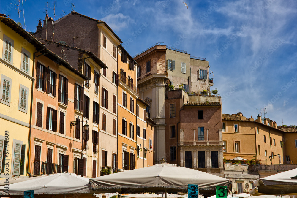 Fototapeta premium Buildings architecture in Piazza Campo de Fiori, Rome, Italy