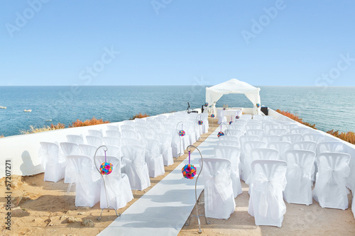 A marvelous place in the decorations and flowers for the wedding