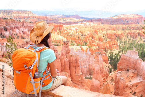 Canvas Print Hiker woman in Bryce Canyon hiking