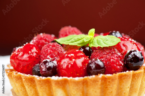 Cake with fresh berries