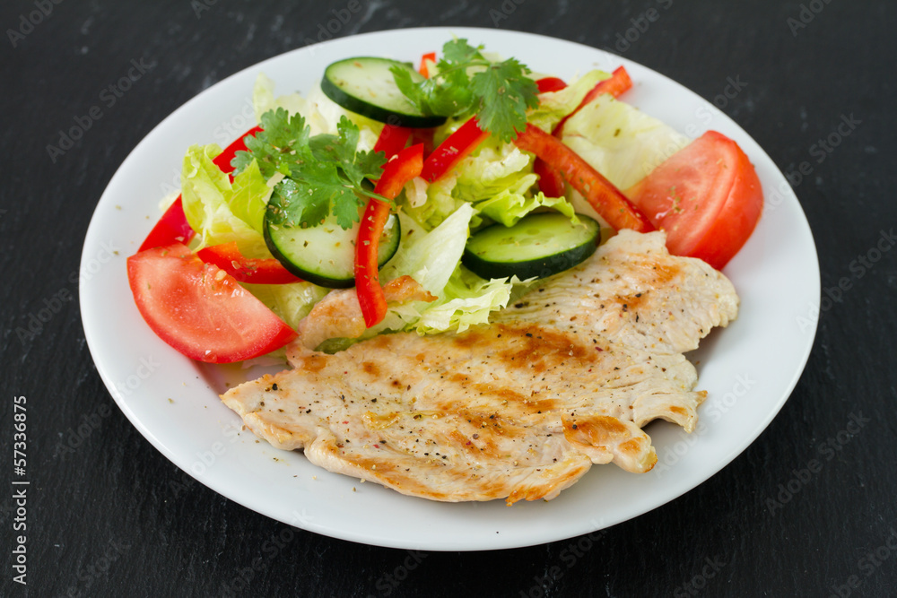 grilled turkey with salad