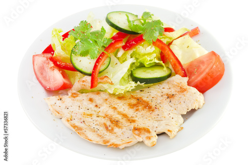 grilled turkey with salad
