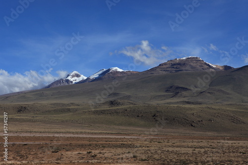 Vulkane in den Anden von Peru photo