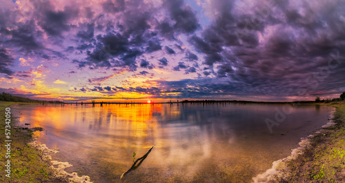 Fototapeta Naklejka Na Ścianę i Meble -  Benbrook lake Sunrise