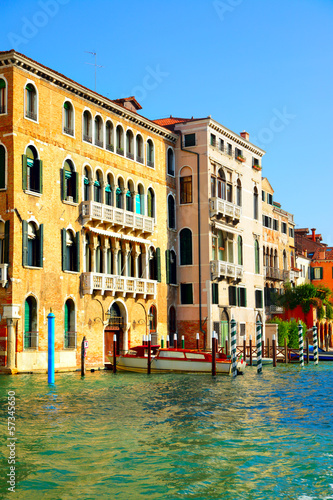 Houses at Grand Canal © Roman Sigaev