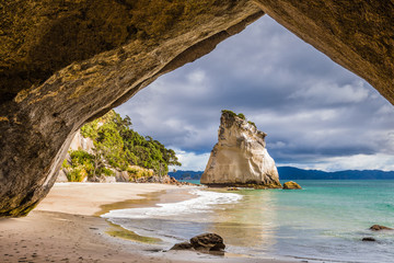 Poster Cathedral Cove Cathedral Cove strand Nieuw-Zeeland  © tom_kli