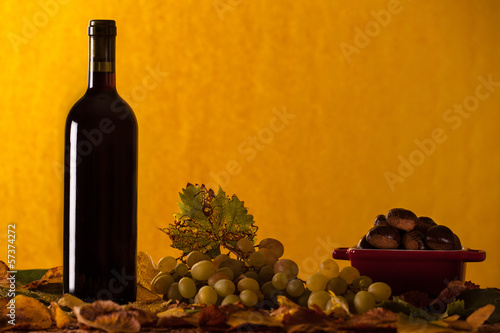 bottiglia di vino rosso del contadino