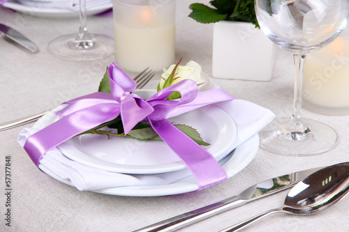 Table arrangement in restaurant