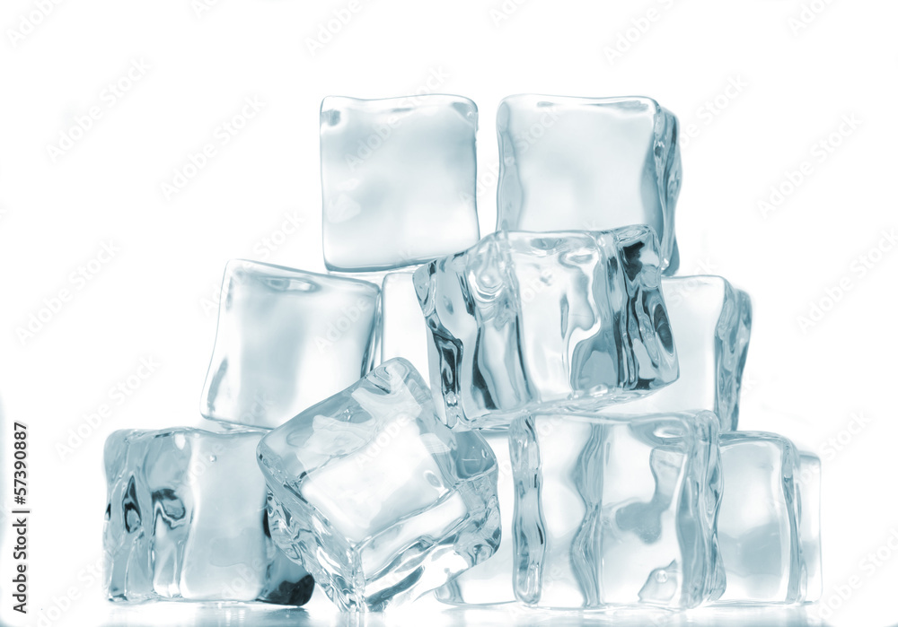 Obraz premium ice cubes over white background.