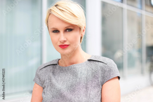 hübsche junge Frau Free Download hübsche junge Frau - GFXLoad