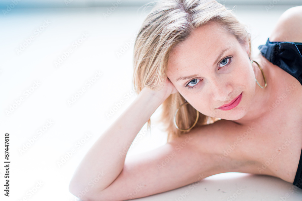 Obraz premium young attractive woman portrait
