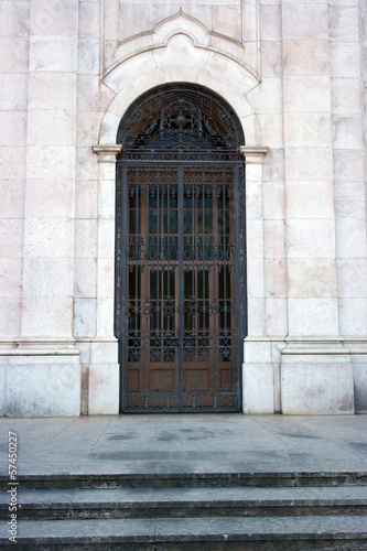 Estrela Basilica, Lisbon, Portugal © Tiago Ladeira