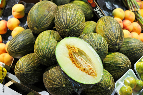 Sale of melons on the market