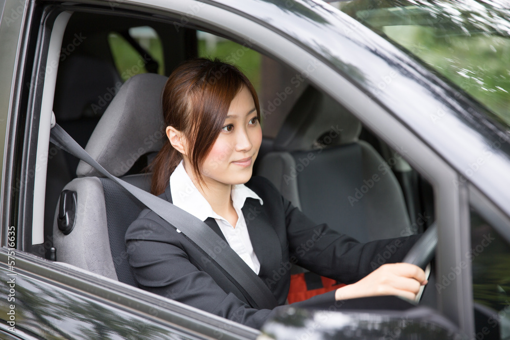 車に乗る女性 ビジネス 車に乗る女性 ビジネス