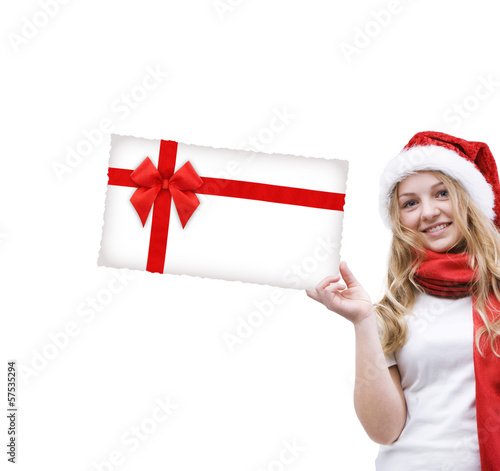 Mädchen mit Weihnachtsgutschein