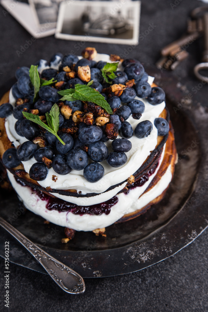 Heidelbeer Pfannkuchen Torte Stock Photo | Adobe Stock