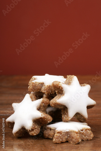Star-shaped cinnamon biscuit
