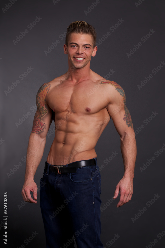 muscular build muscular build