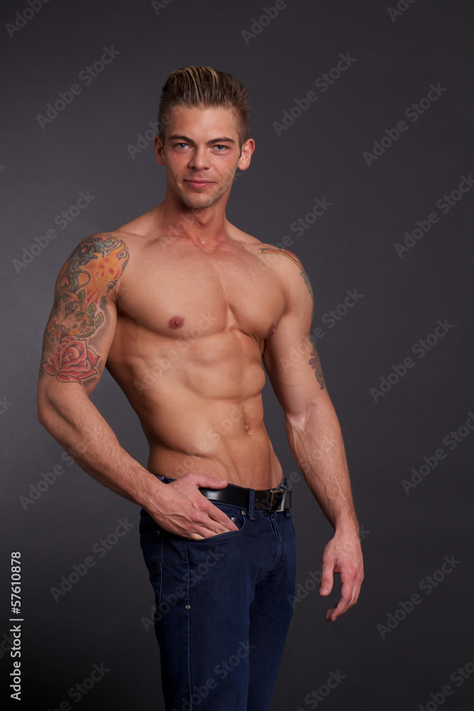 Fototapeta premium muscular build