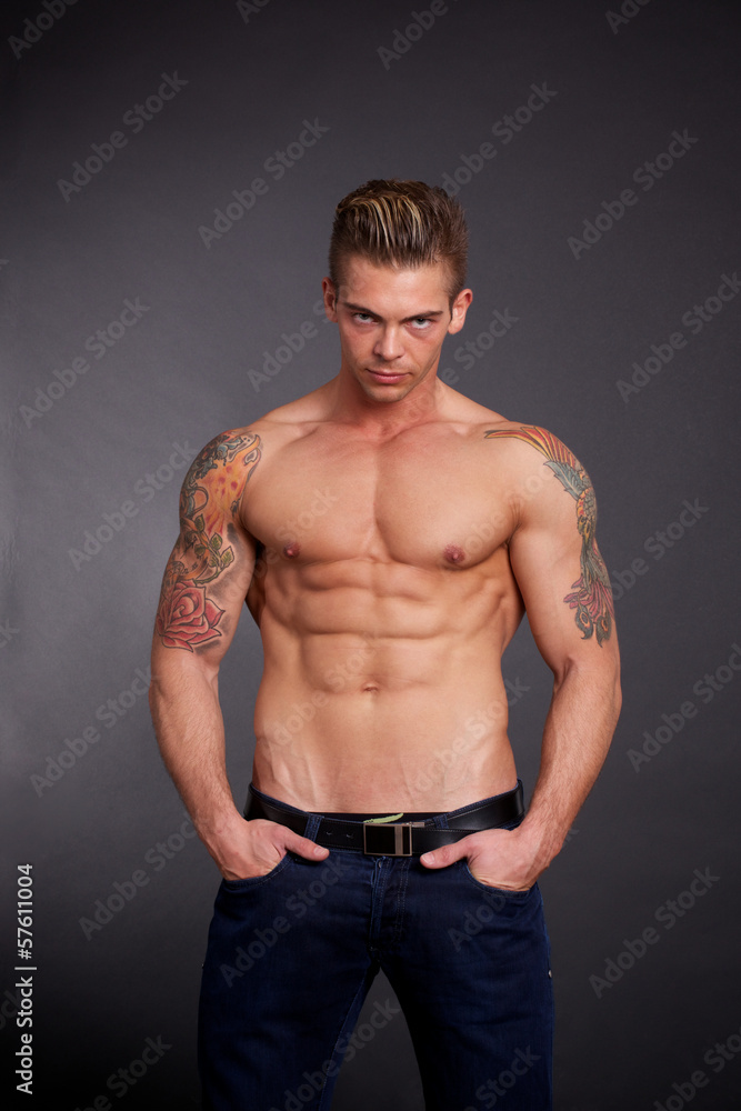 Fototapeta premium muscular build