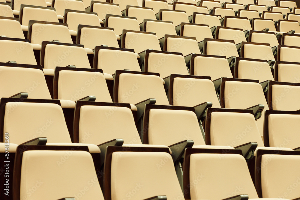 Obraz premium A beautiful pattern of auditorium seats