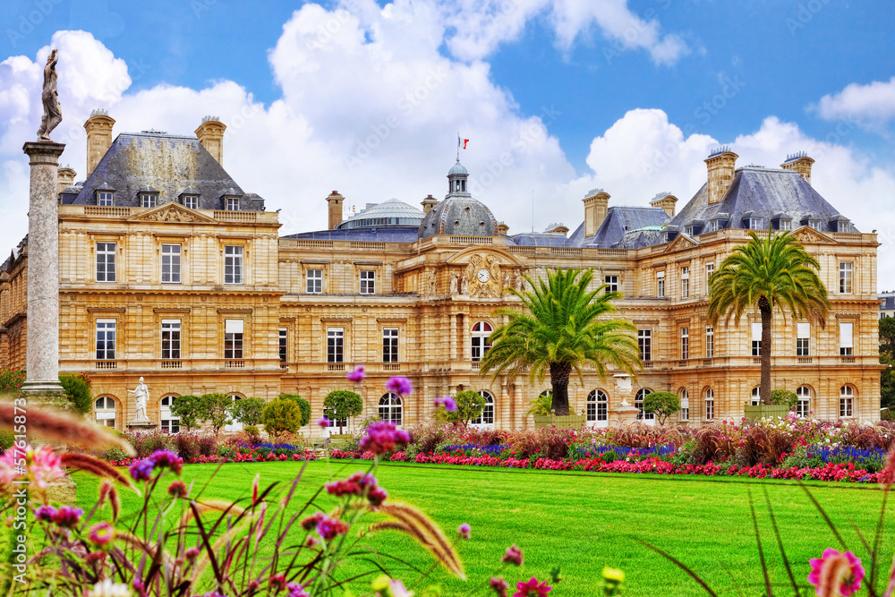 Obraz premium Luxembourg Palase in Paris, France.