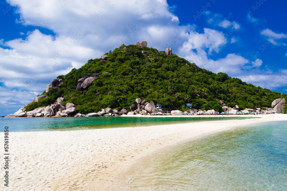 Fototapeta premium Beautiful tropical beach. Koh Phangan island, Kingdom of Thailan