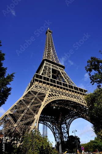 Eiffel Tower © yvon52