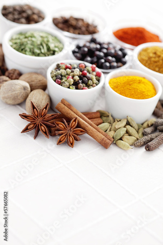 lots of spices © matka_Wariatka