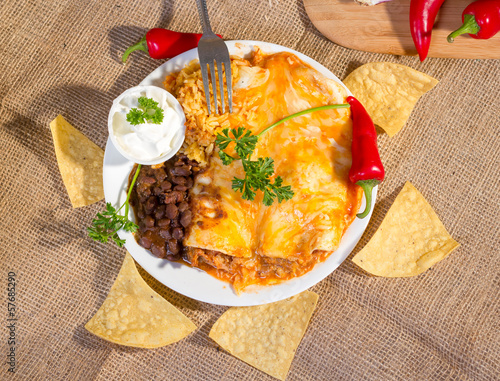 Εκτύπωση καμβά Southwest beef enchilada.