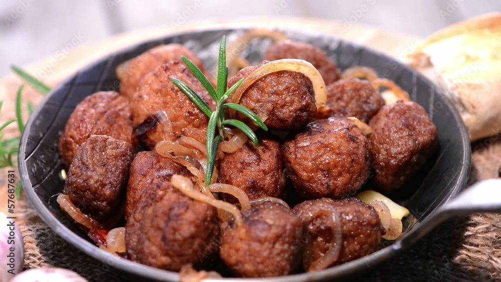 Rotating Meatballs (loopable HD macro video) Rotating Meatballs (loopable HD macro video)