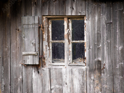 hut and window (13)
