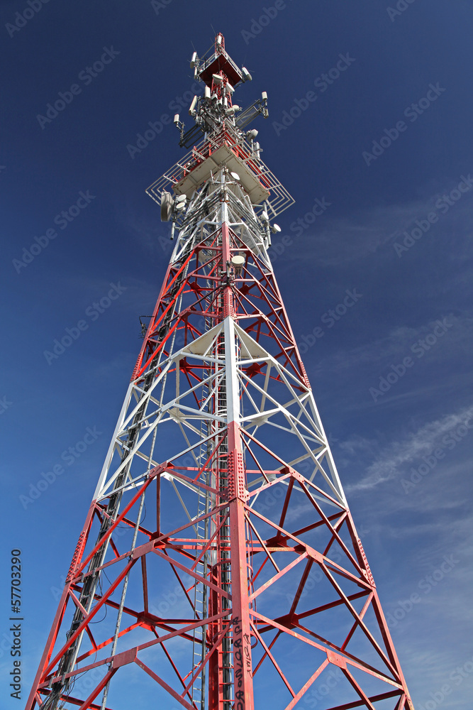 Telecommunication transmitter Telecommunication transmitter