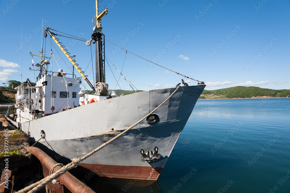 Naklejka premium Fishing boat is moored