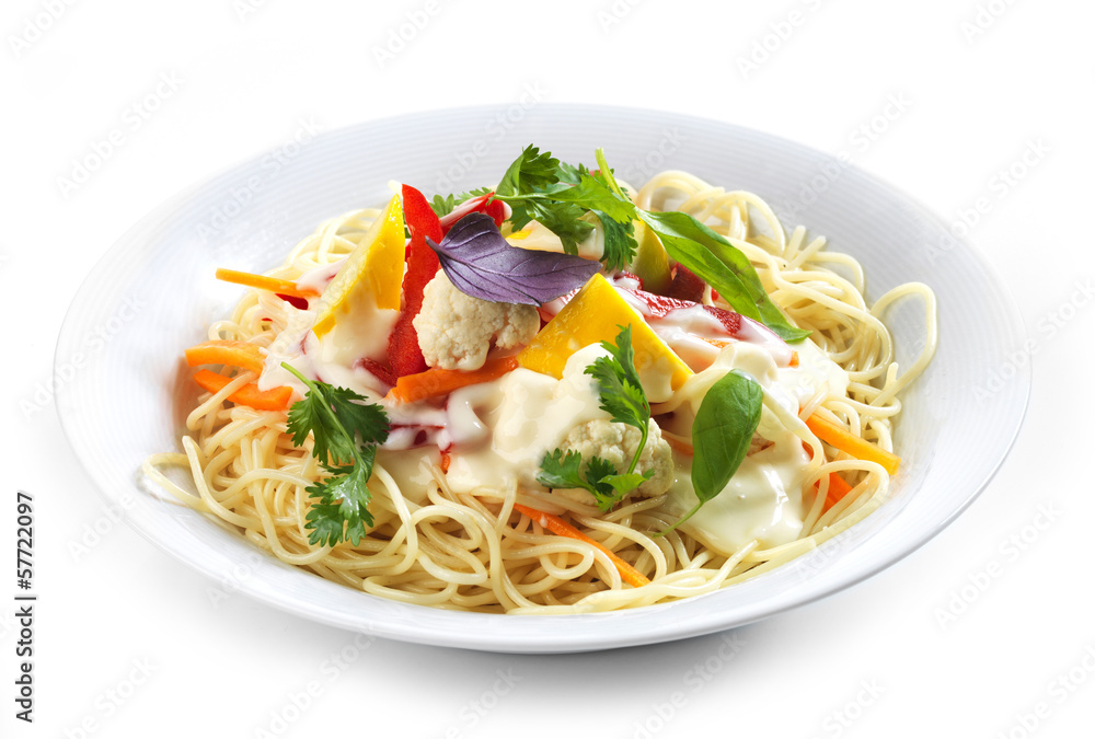 Spaghetti with vegetables