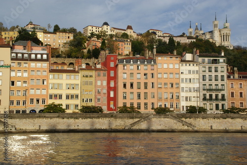 Vues de Lyon entre Rhône et Saône.