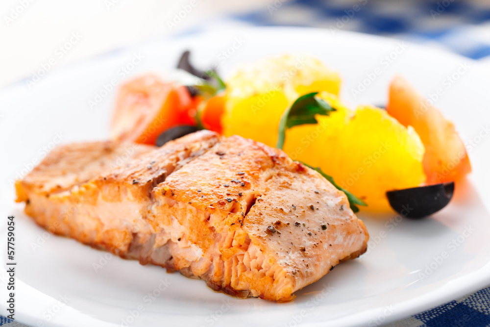 Salmon with oranges, tomatoes and olives Salmon with oranges, tomatoes and olives