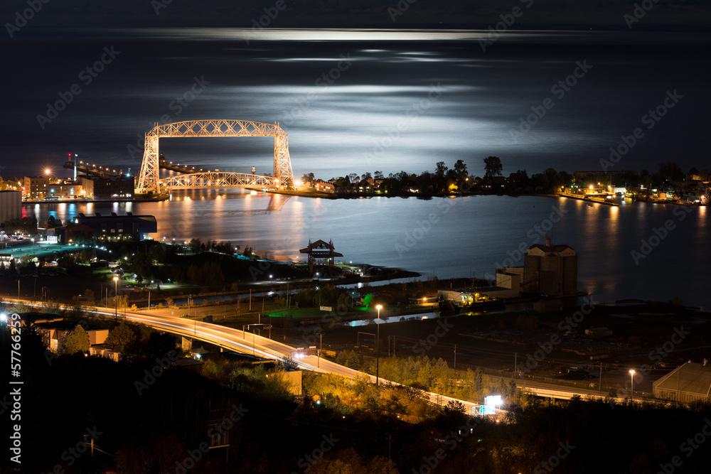 Fototapeta premium Duluth Minnesota Night Time