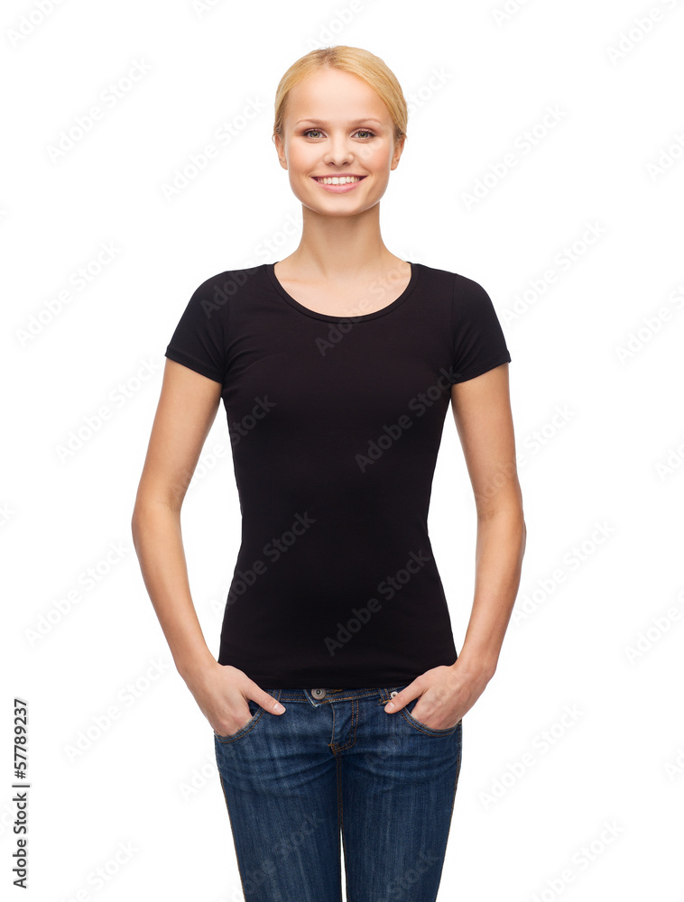 Obraz premium woman in blank black t-shirt