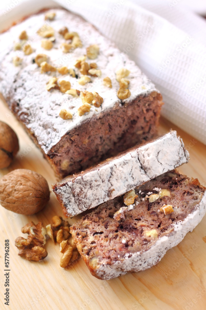 Banana cake with walnuts and dark chocolate Banana cake with walnuts and dark chocolate