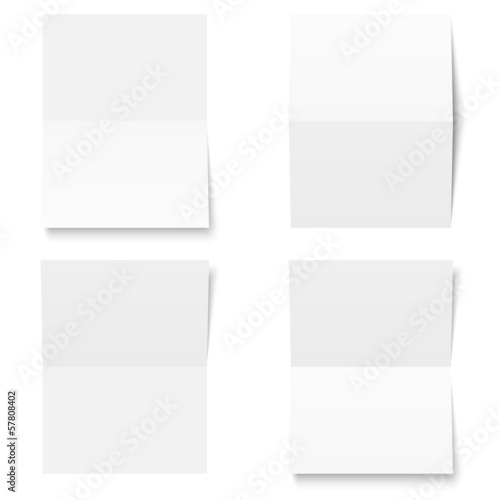 Set leere Papierblätter - weiß geknickt