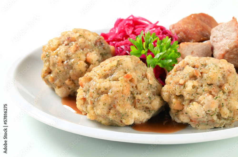 Roast pork with Tyrolean dumplings and red kraut Roast pork with Tyrolean dumplings and red kraut