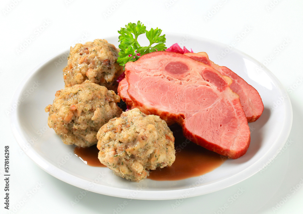 Smoked pork with Tyrolean dumplings and red kraut Smoked pork with Tyrolean dumplings and red kraut