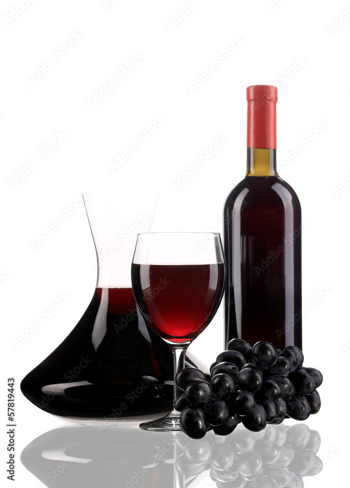 Composition of grapes and red wine.