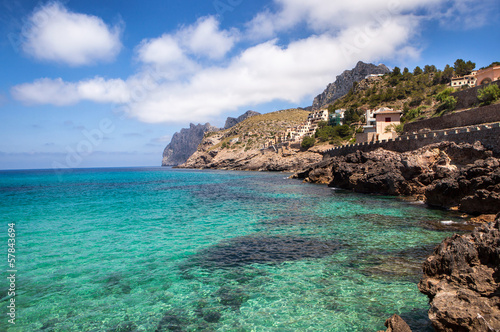 Fototapeta Naklejka Na Ścianę i Meble -  Mediterranean sea and rocky coast of Spain Mallorca island