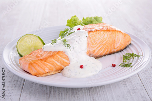 salmon with cream and dill